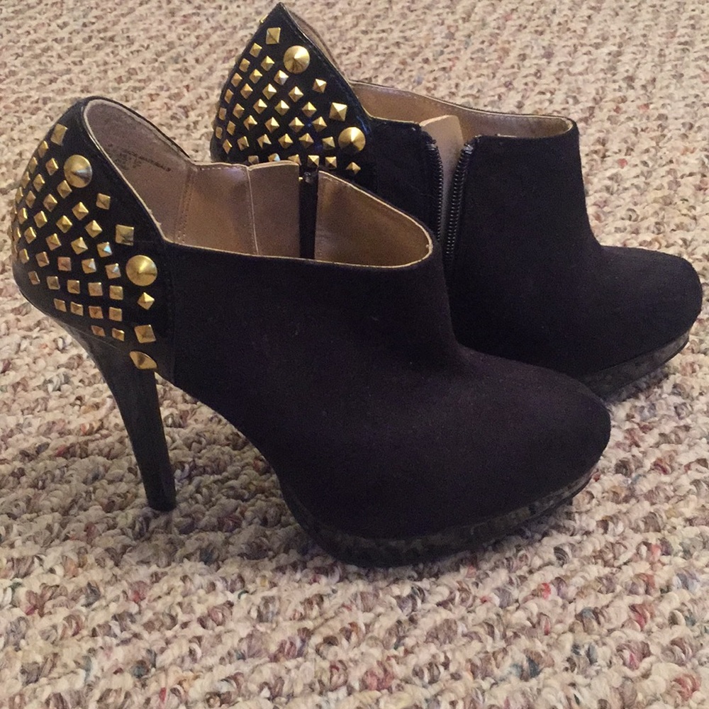 Bongo booties- 7.5